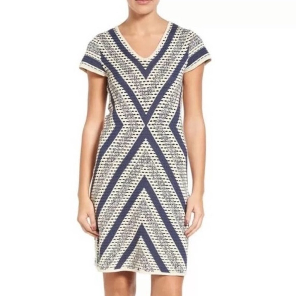NIC+ZOE Navy and Beige Chevron Knit Dress